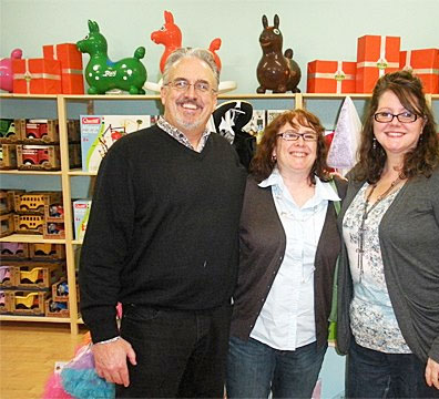 dancing weasel grand opening with danita reynolds and jeff fisher